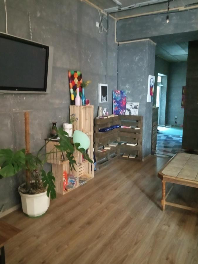 Хостел Travel Station Ивано-Франковск Экстерьер фото